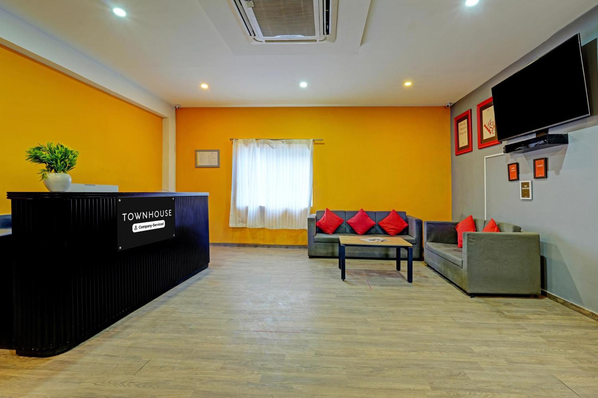 Super Townhouse Ramamurthy Nagar Formerly Navya International Bangalore Exterior photo